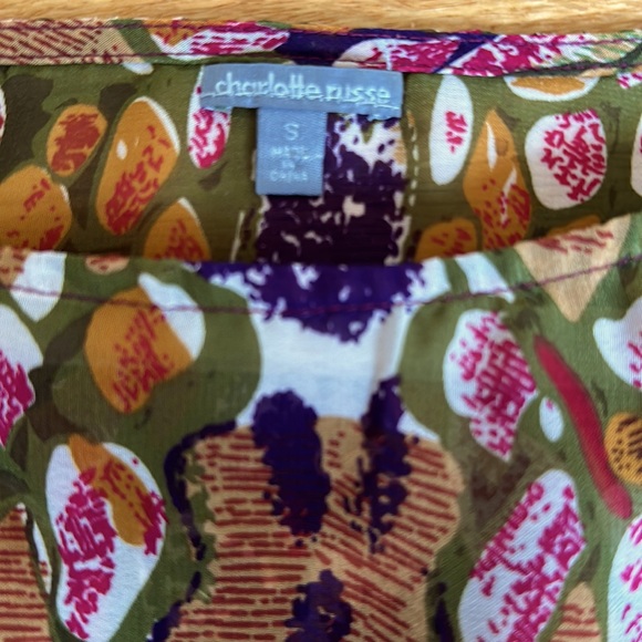 NWOT Charlotte Russe Handkerchief Top - Picture 4 of 4